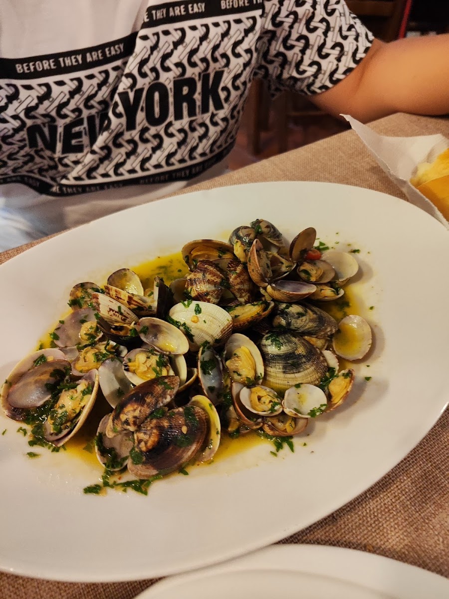 Trattoria Ambasciata Di Giordano Carmela-8